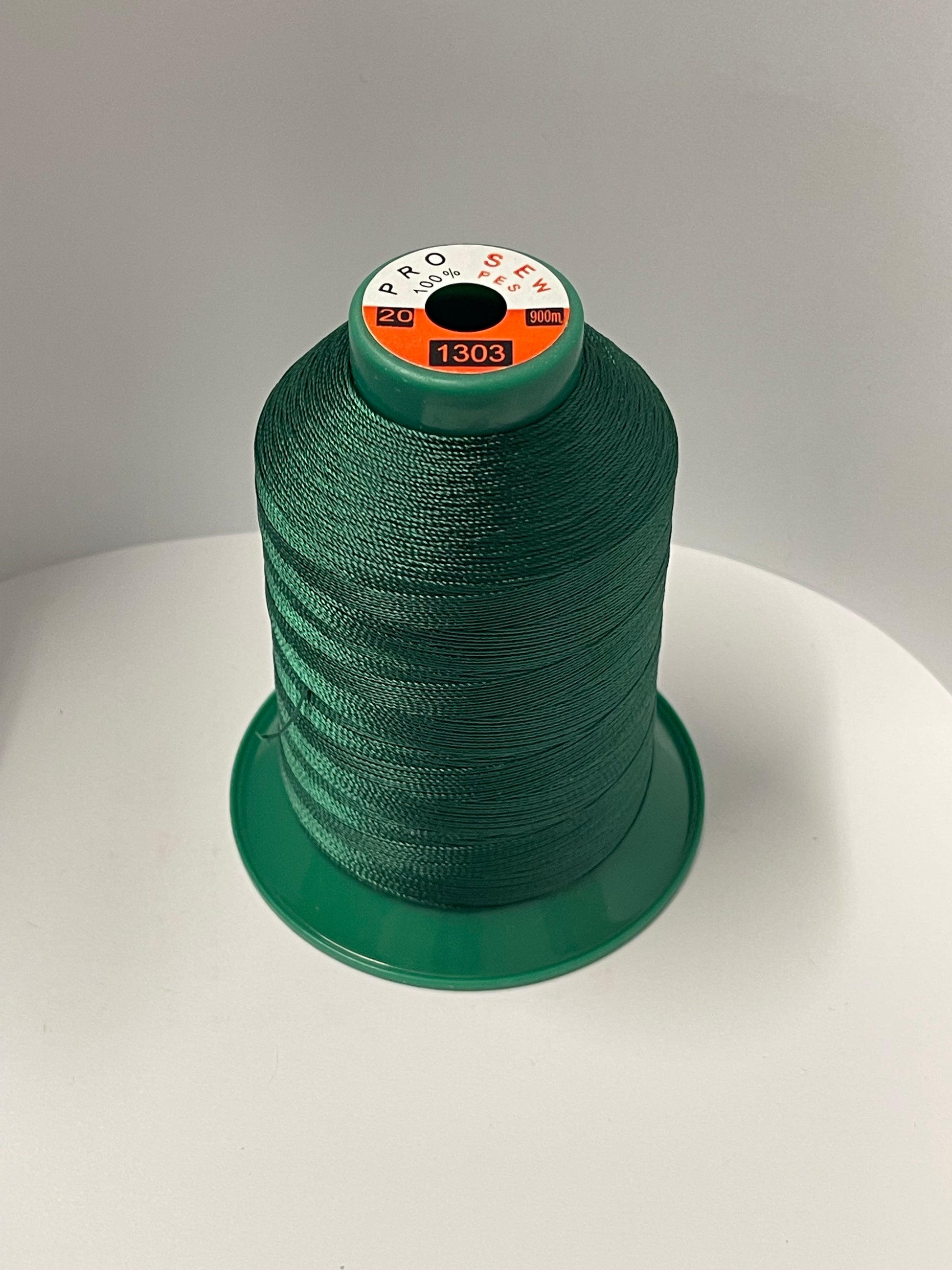 Heavy-extra-strong-polyester-20Tex135-sewing-thread-Green-1303